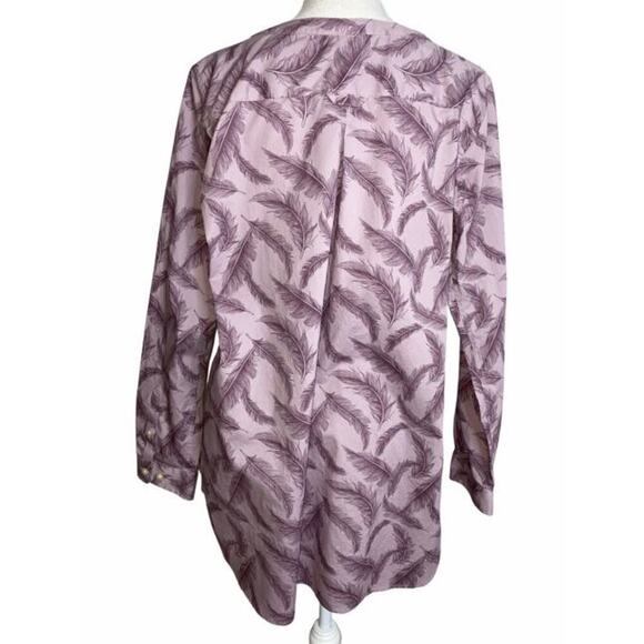 2/$25  Large L • Duluth Trading Shirt Wrinklefighter Tunic Blouse with Pockets - Picture 5 of 7
